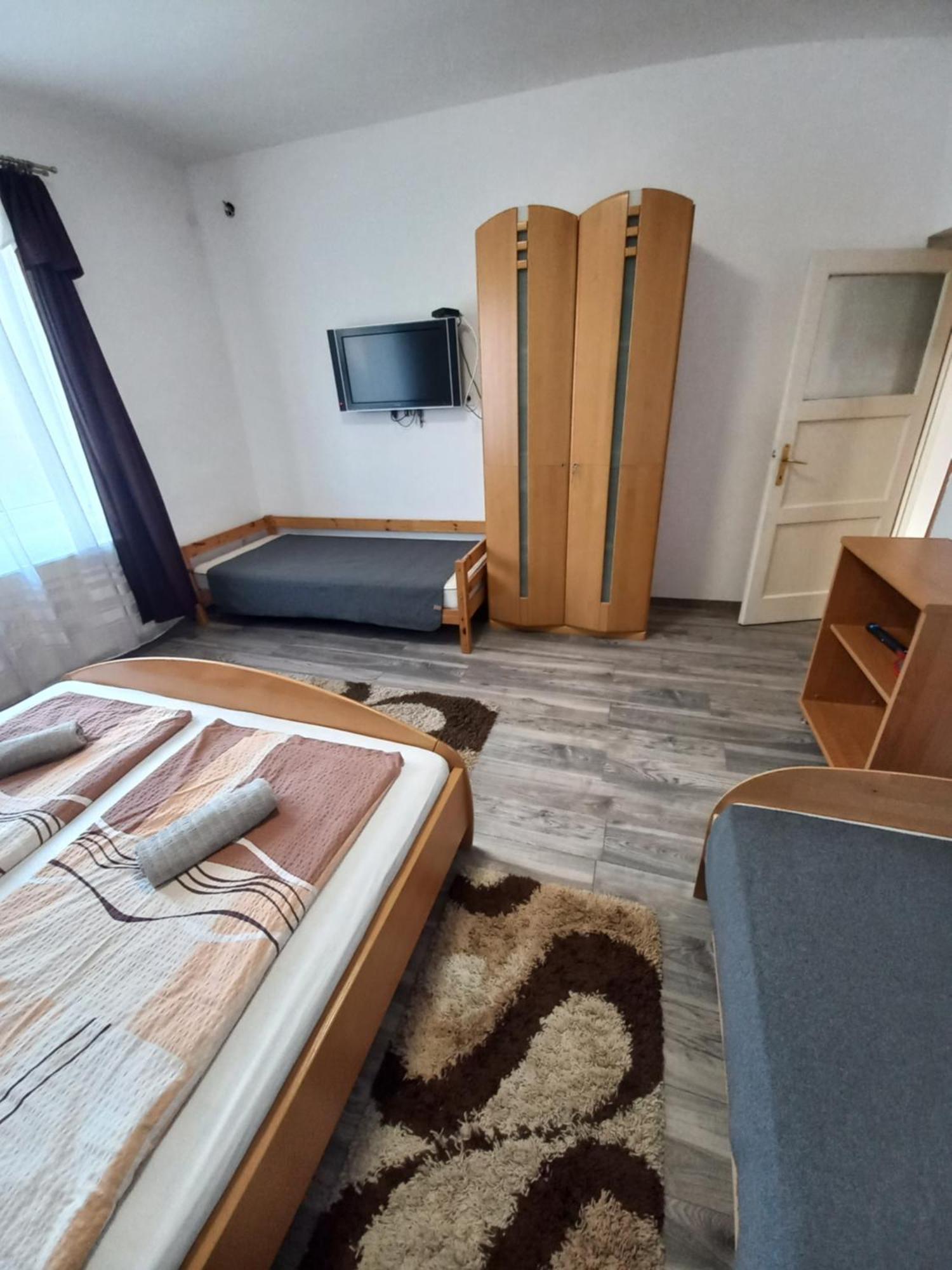 Aquatherma Apartman Шарошпатак Экстерьер фото