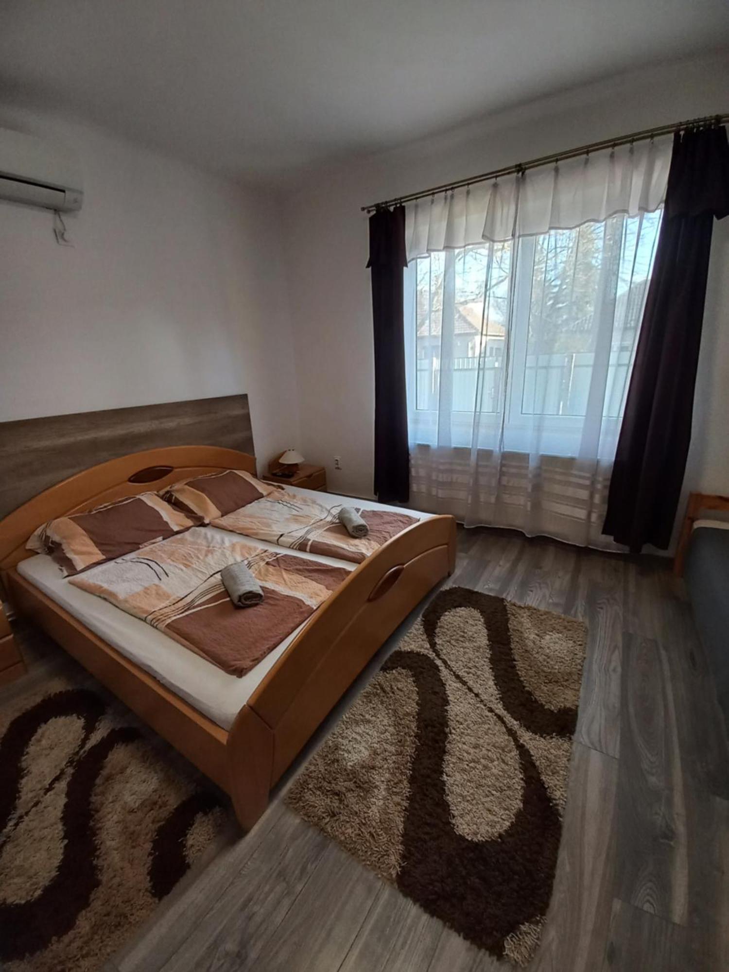 Aquatherma Apartman Шарошпатак Экстерьер фото